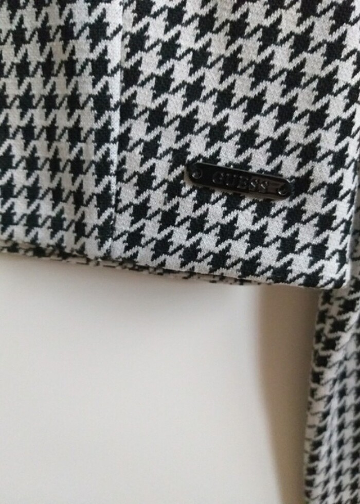 Guess kazak - Görsel 2