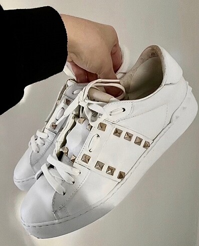 valentino sneaker