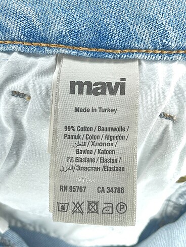universal Beden mavi Renk Mavi Jeans Jean / Kot Şort %70 İndirimli.