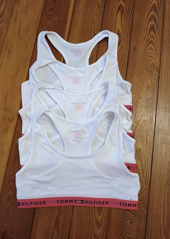 Tommy Hilfiger 10 Yaş