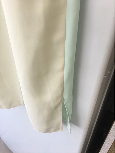 İpekyol önu su yeşili arkası krem bluz - Görsel 5
