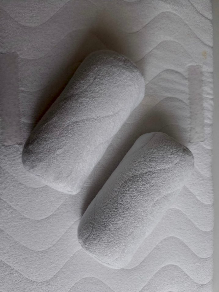 Reflü yatağı Beyaz Dalga Desenli Yatak Koruyucu - Görsel 2