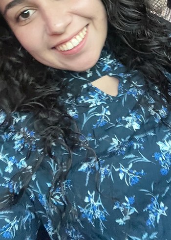 Uzun Kollu Fırfırlı Mavi Bağlama Desenli Elbise - Görsel 2