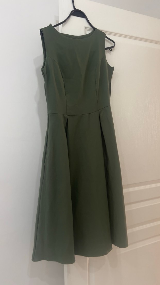 Koyu Yeşil Midi Kolsuz Pilili Elbise - Görsel 5