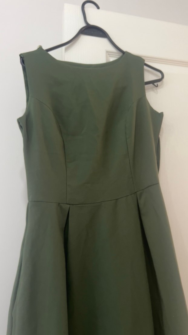 Koyu Yeşil Midi Kolsuz Pilili Elbise - Görsel 4