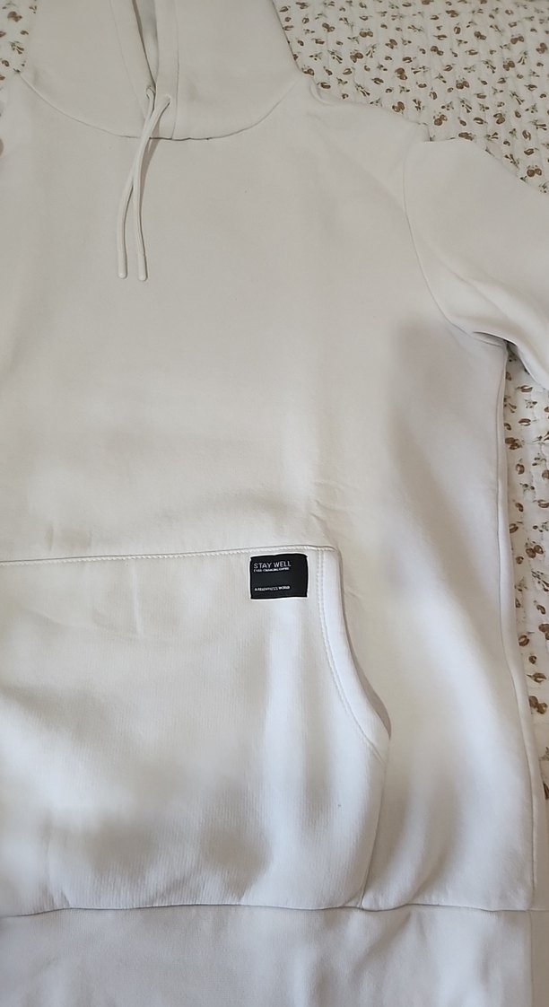 Beyaz Kapüşonlu Sweatshirt - Görsel 3