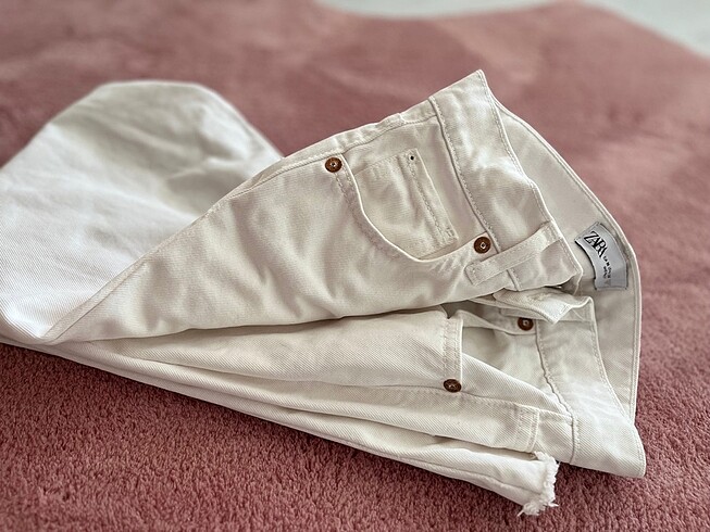34 Beden beyaz Renk ZARA PANTOLON