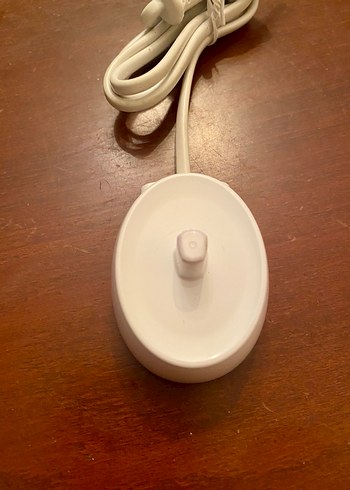 BRAUN ORAL B DIŞ FIRÇASI ŞARJ ISTASYONU - Görsel 2