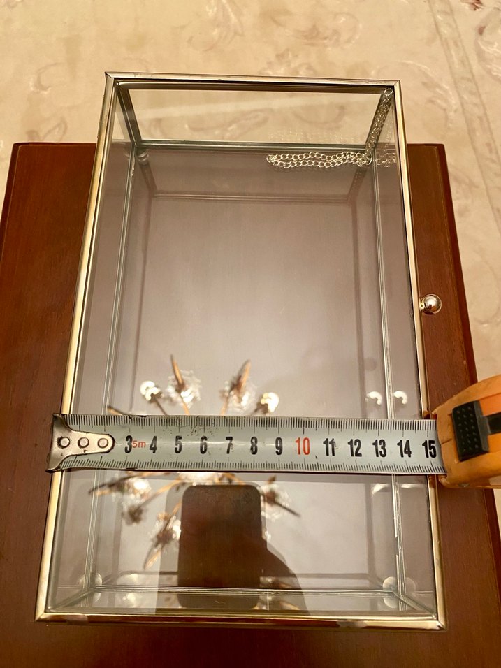 Parlak Altın Renkli Makyaj Organizer Kutusu - Görsel 3