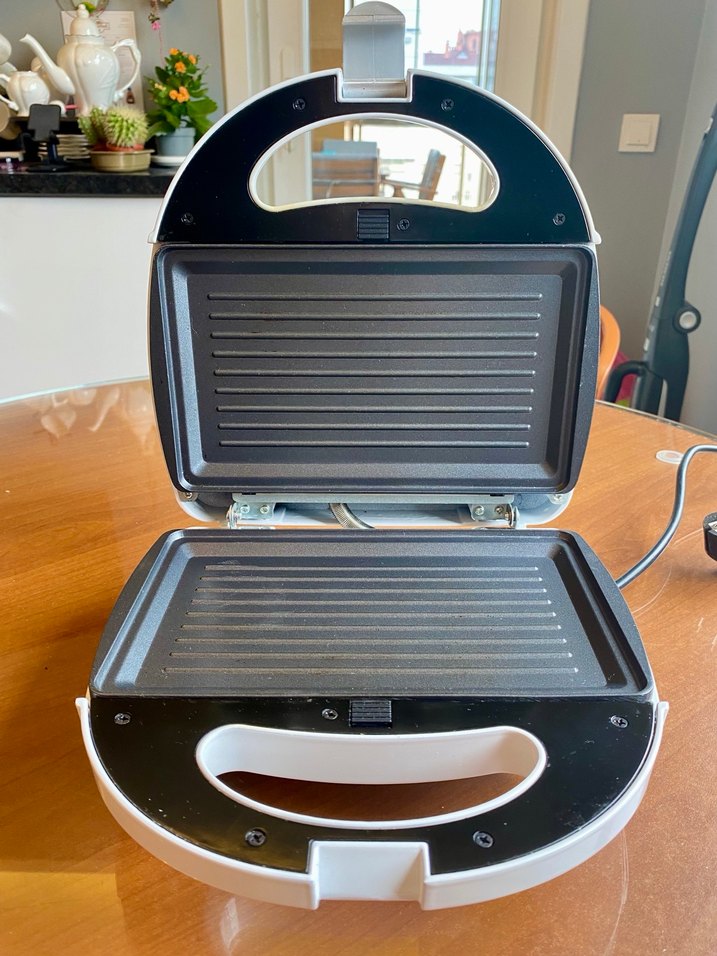 Homend Beyaz Sandviç ve Tost Makinesi - Görsel 5