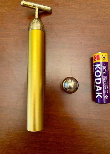 Titreşimli yüz masajı ve yüz temizleme cihazı. - Görsel 3