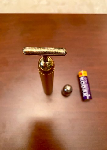 Titreşimli yüz masajı ve yüz temizleme cihazı. - Görsel 4