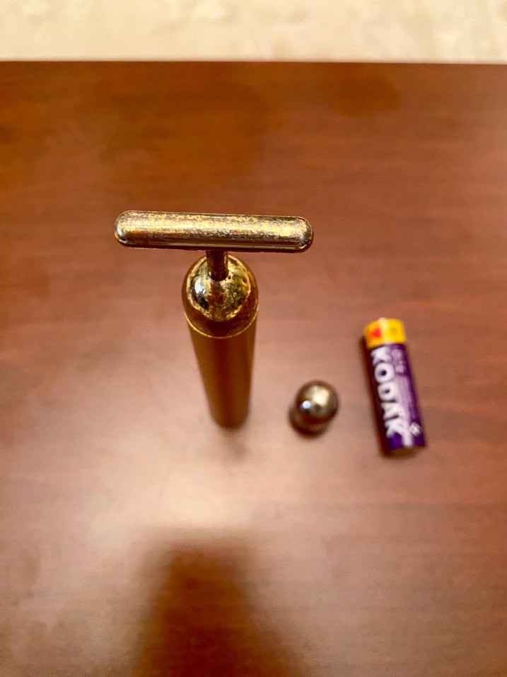 Titreşimli yüz masajı ve yüz temizleme cihazı. - Görsel 4