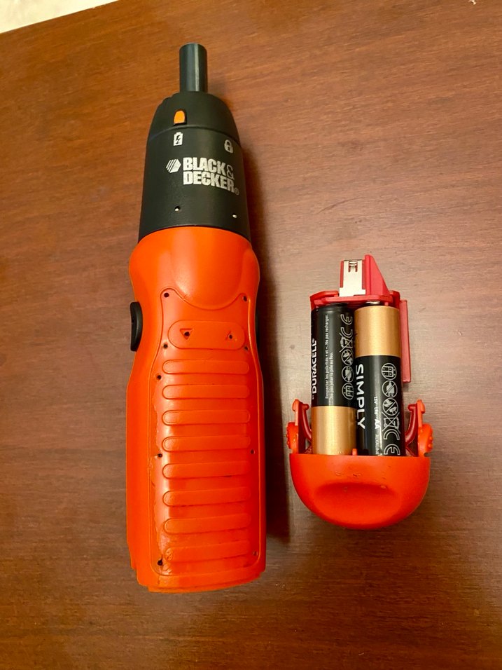 Black & Decker Turuncu Pilli Tornavida - Görsel 3