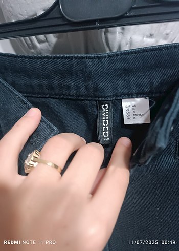Düğmeli Siyah Denim Mini Etek - Görsel 3