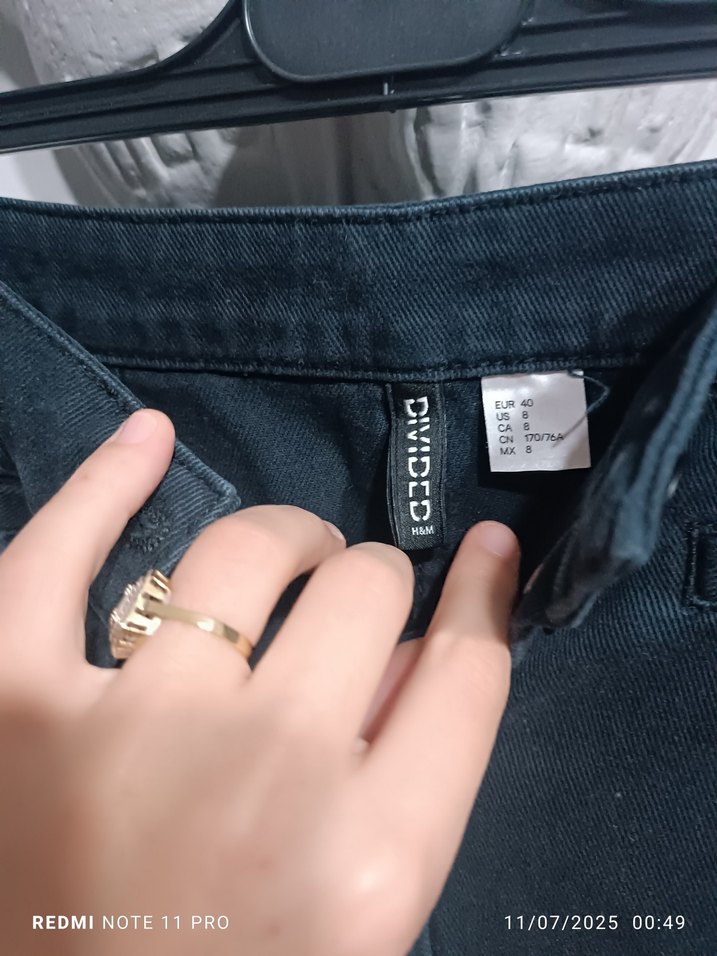 Düğmeli Siyah Denim Mini Etek - Görsel 3