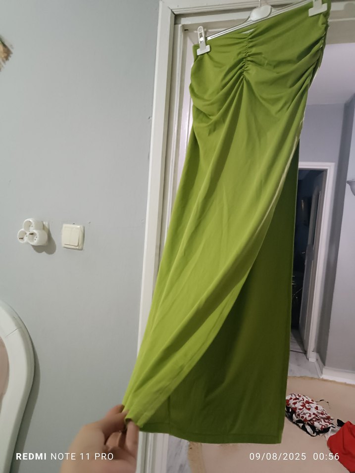 Drapeli Yeşil Uzun Straplez Etek - Görsel 2