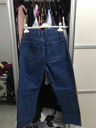 32 Beden lacivert Renk STRADIVARIUS BOYFRIEND JEAN