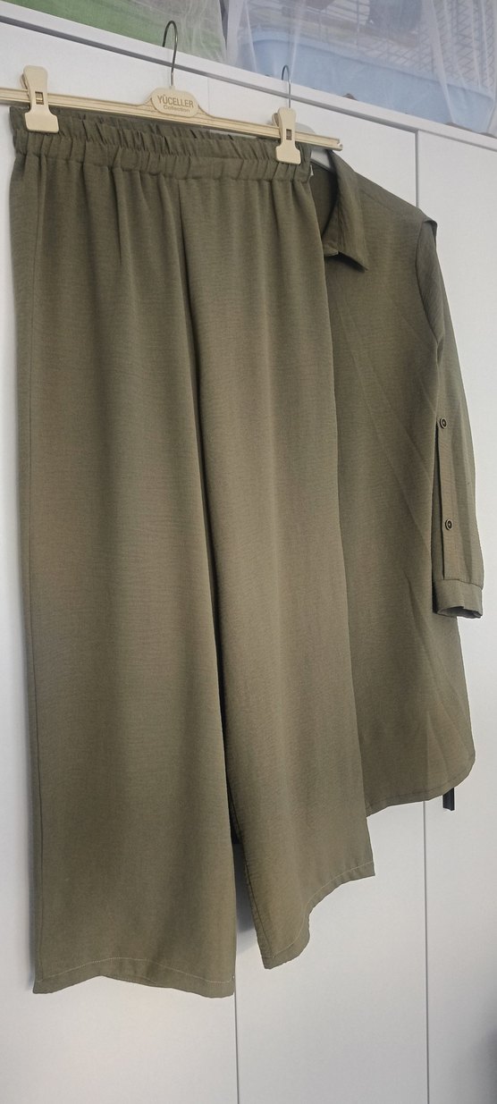 Düğmeli Uzun Kollu Haki Tunik - Görsel 3