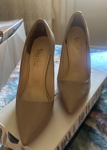 Bej Renkli Modern Klasik Stiletto Topuklu Kadın Ayakkabı