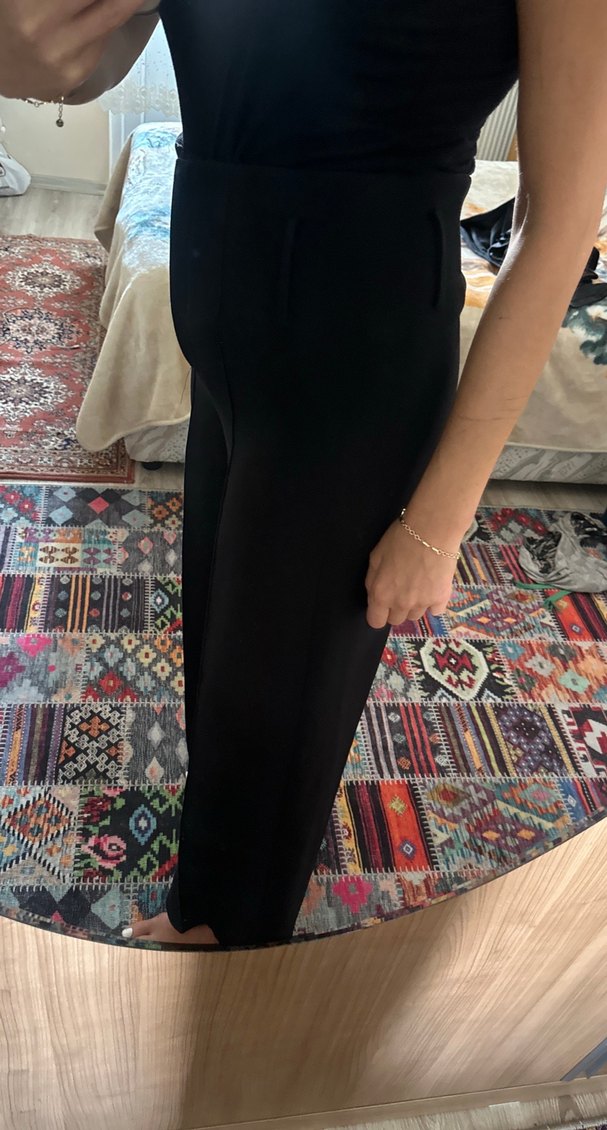 Kadın Siyah Midi Kumaş Pantolon - Görsel 2