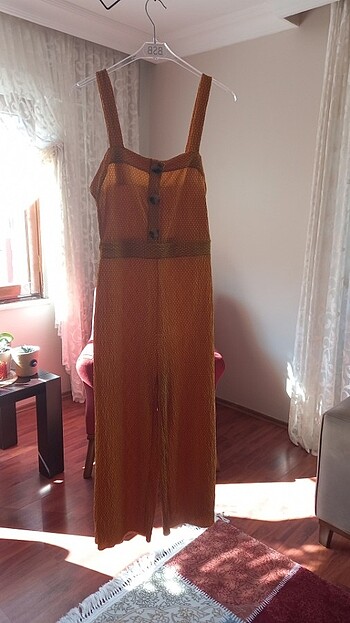 Koyu sarı puantiyeli mango tulum