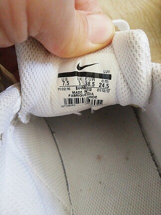 38 Beden Nike 38.5
