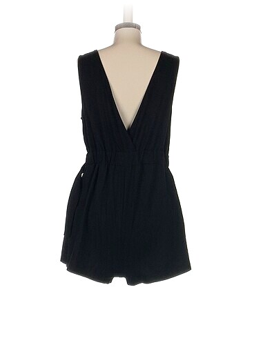m Beden Pull and Bear Kısa Tulum %70 İndirimli.