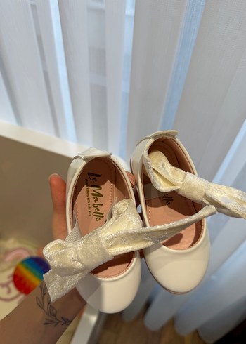 Klasik Fiyonk Detaylı Kız Babet - Görsel 2