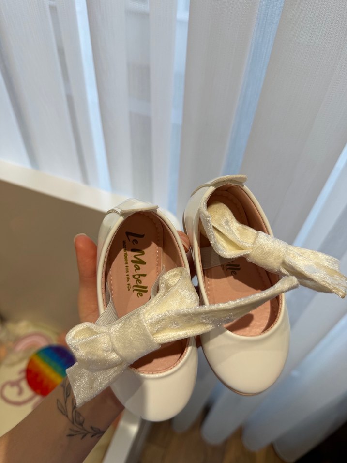 Klasik Fiyonk Detaylı Kız Babet - Görsel 2