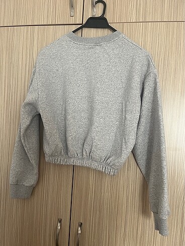 m Beden crop sweatshirt