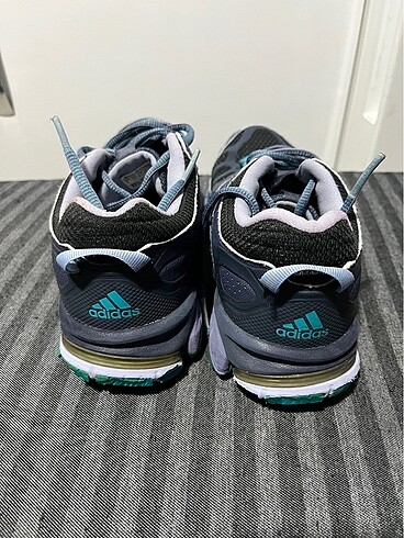 37 Beden Adidas spor ayakkabı