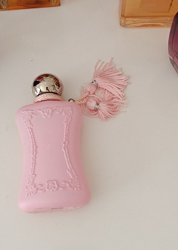 Püsküllü Pembe Kadın Parfüm Şişesi