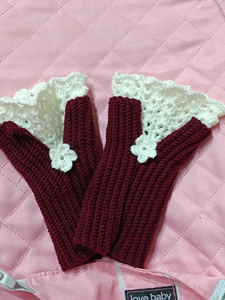 Dantel Detaylı Bordo Örgü Kadın Eldiveni - Görsel 3