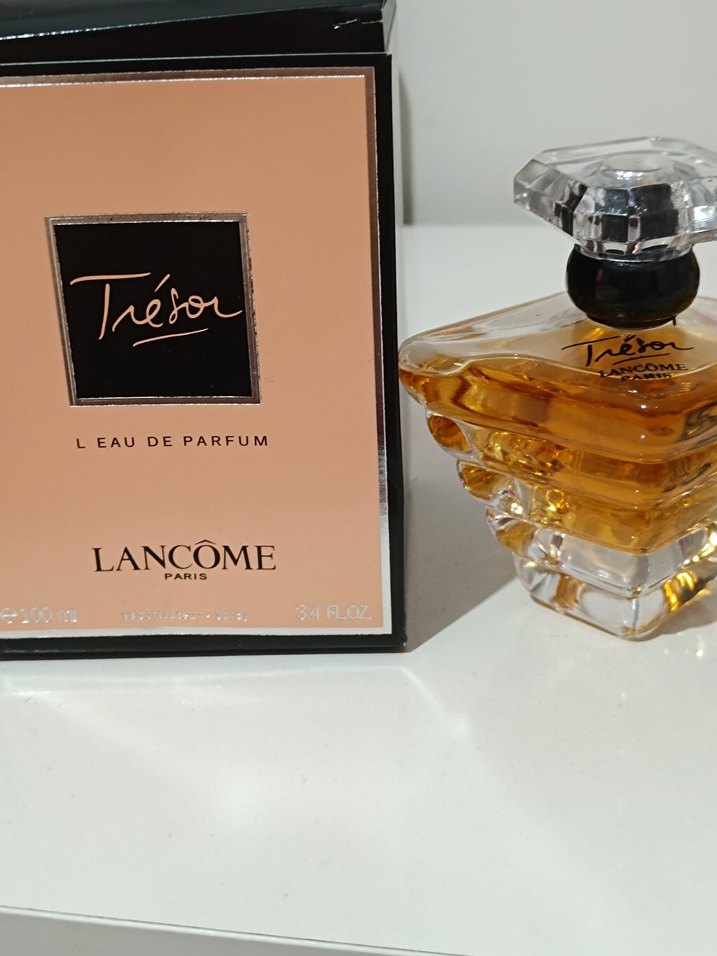 Lancome Tresor Kadın Parfümü 30 ml - Görsel 5