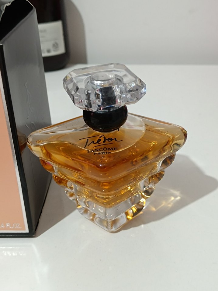 Lancome Tresor Kadın Parfümü 30 ml - Görsel 3