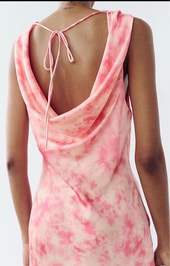 Zara Zara saten elbise
