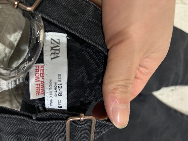 1 Yaş Beden siyah Renk Zara salopet ve gömlek
