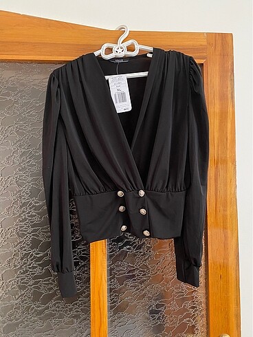 Siyah crop