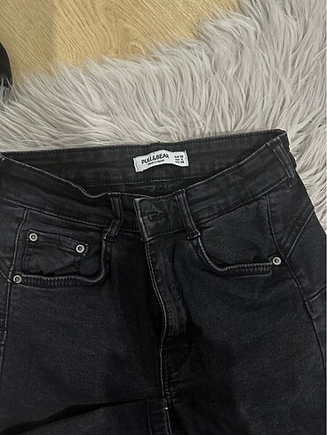 Pull and Bear Pull and bear jenas