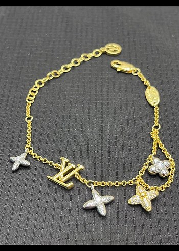 Çiçek Desenli Kısa Altın Zincirli Kadın Kolye - Görsel 2