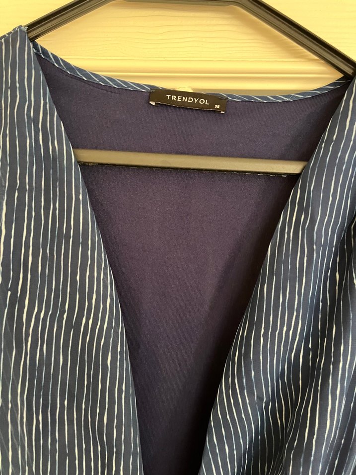 Drapeli V Yaka Uzun Kollu Elbise - Görsel 4