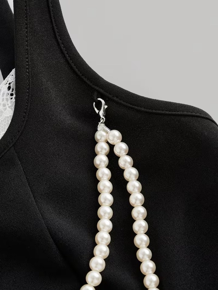 Siyah Dantel Detaylı Gotik Büstiyer - Görsel 4