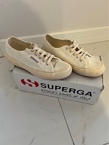 Superga ayakkabı