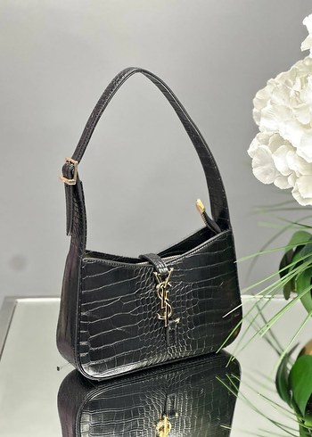 YVES SAİNT LAURENT