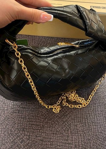  Beden BOTTEGA VENETA