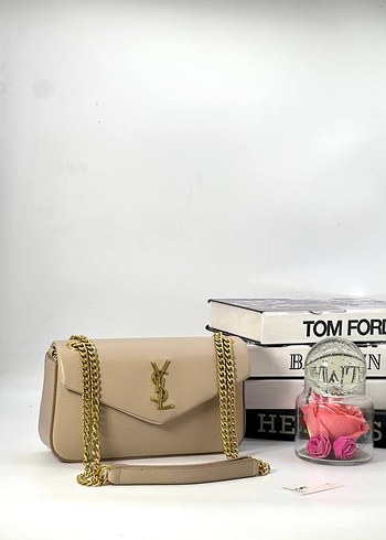 YVES SAİNT LAURENT