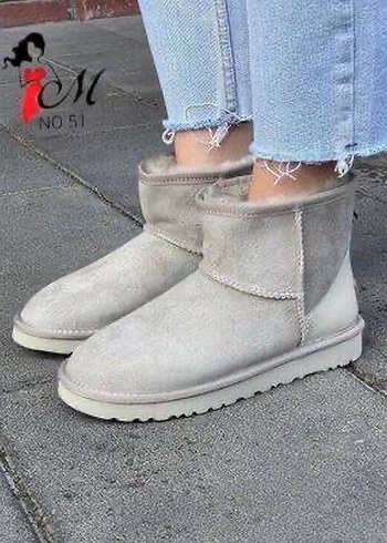 Ugg UGG UGG