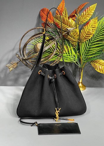 YVES SAİNT LAURENT