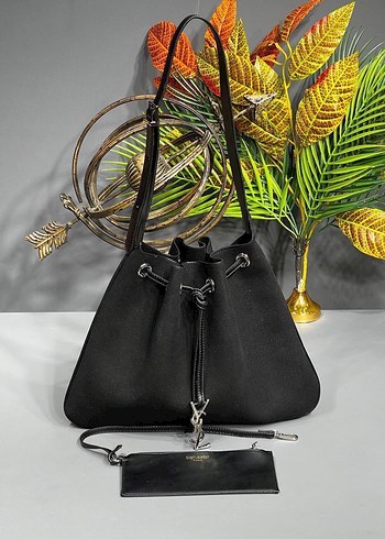 YVES SAİNT LAURENT